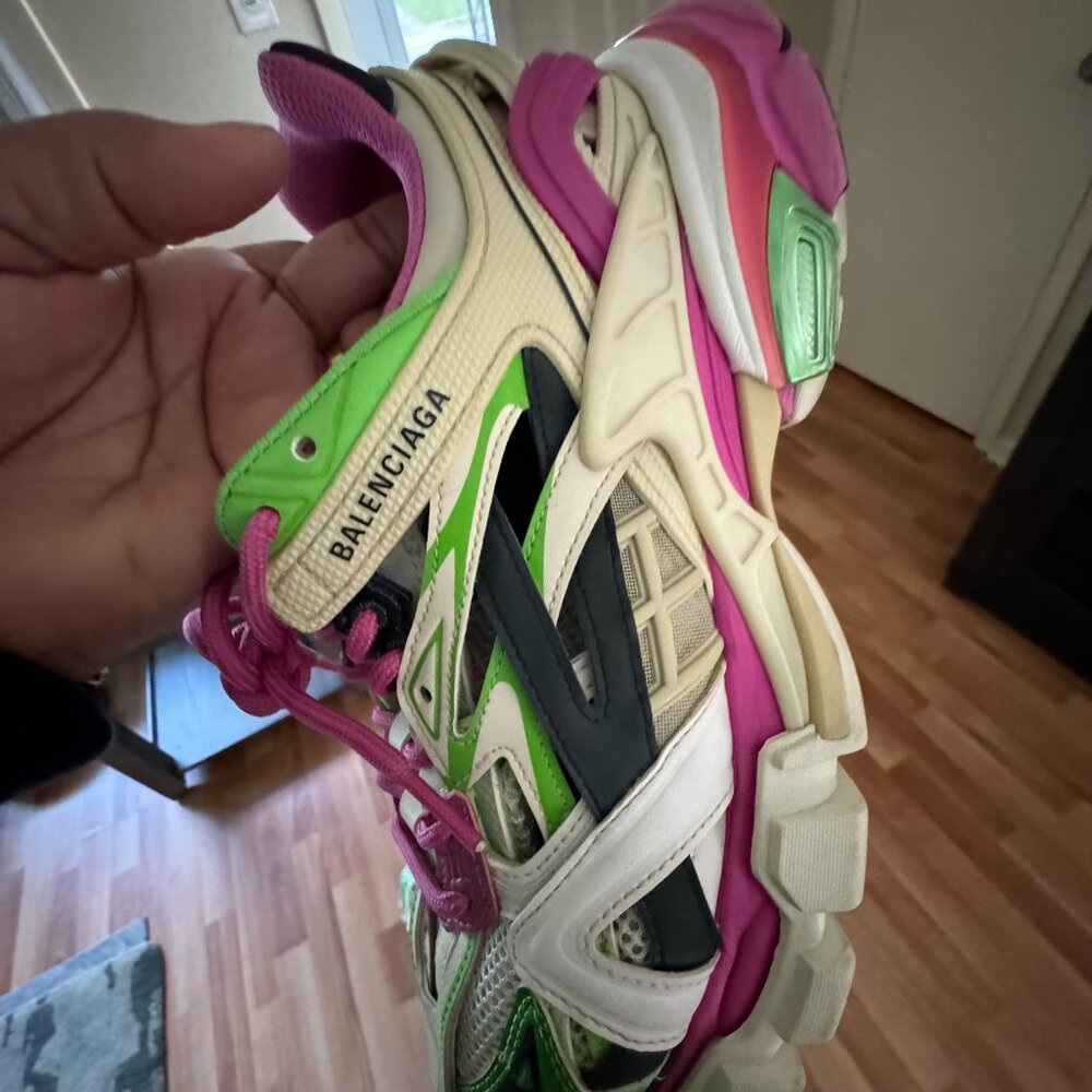 Balenciaga Track Size UK 41 men. Creme w/ White,Pink ,Lime Green trim
